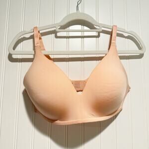 Soma Peach Vanishing 360 Wireless Bra Size 34C